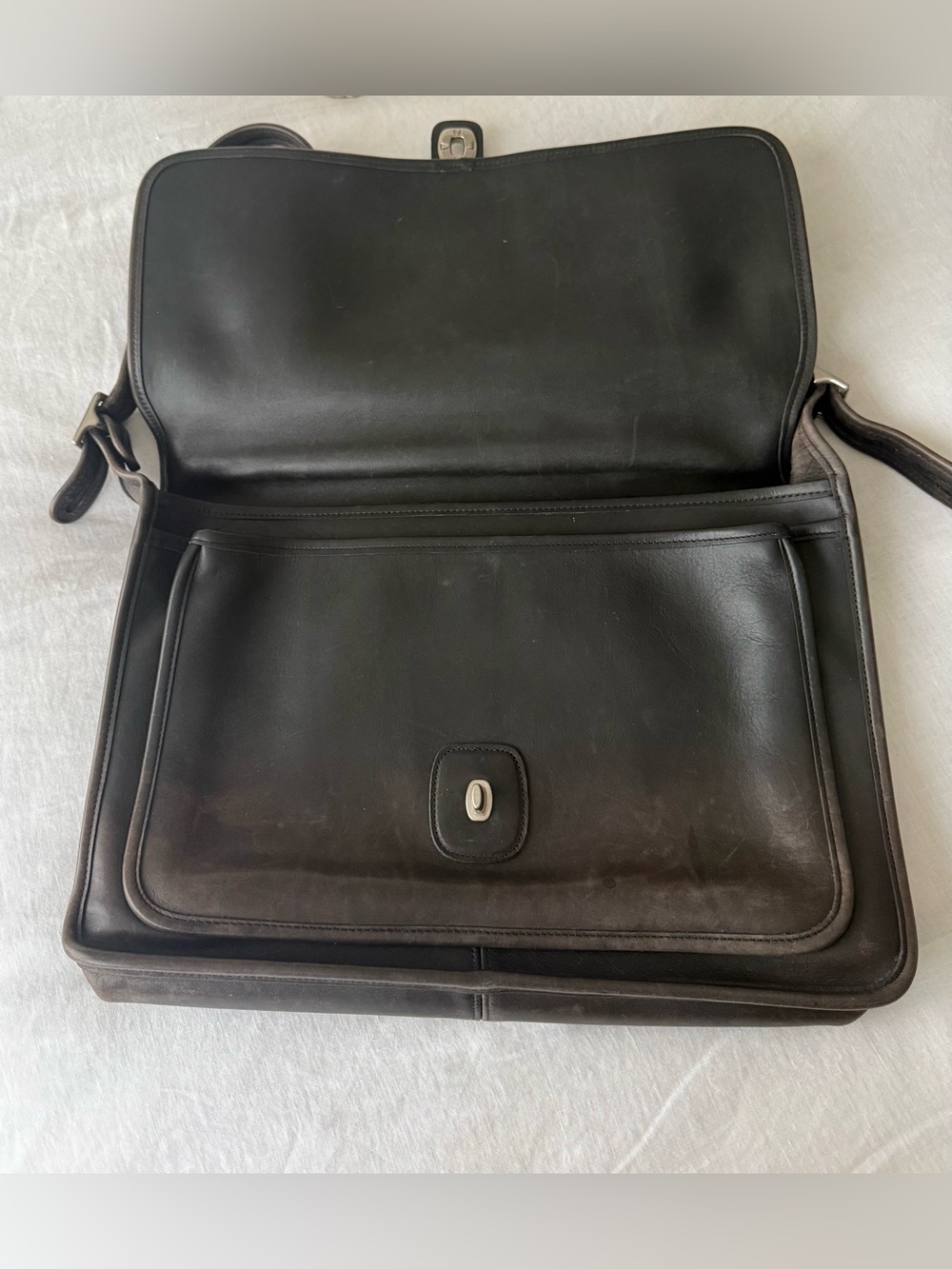 Authentic Vintage 1990s Coach Leather Flap Briefcase / Portfolio - Brown/Black - Picture 3 of 8
